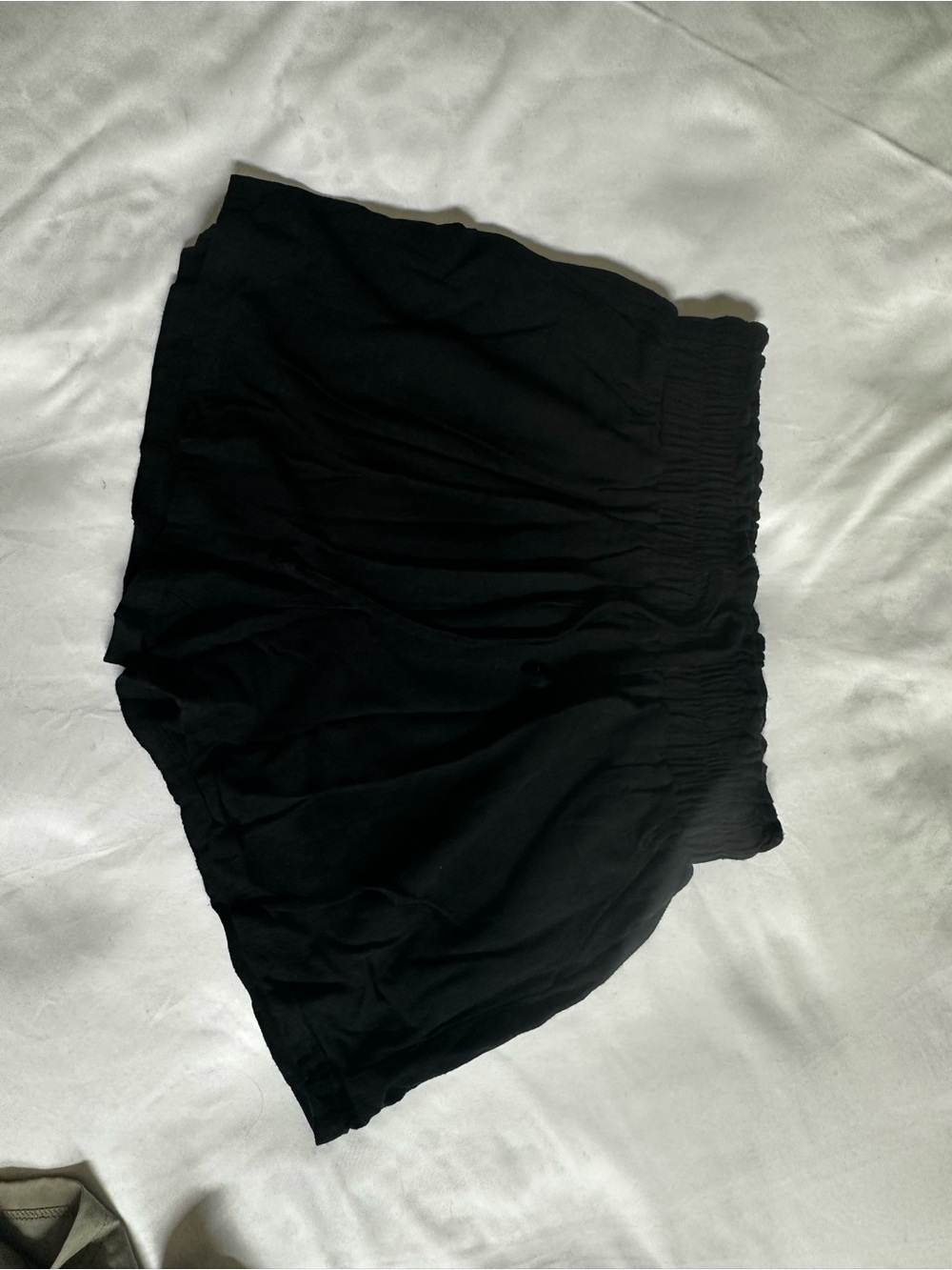 UE Black Elastic Smocked Waistband Shorts